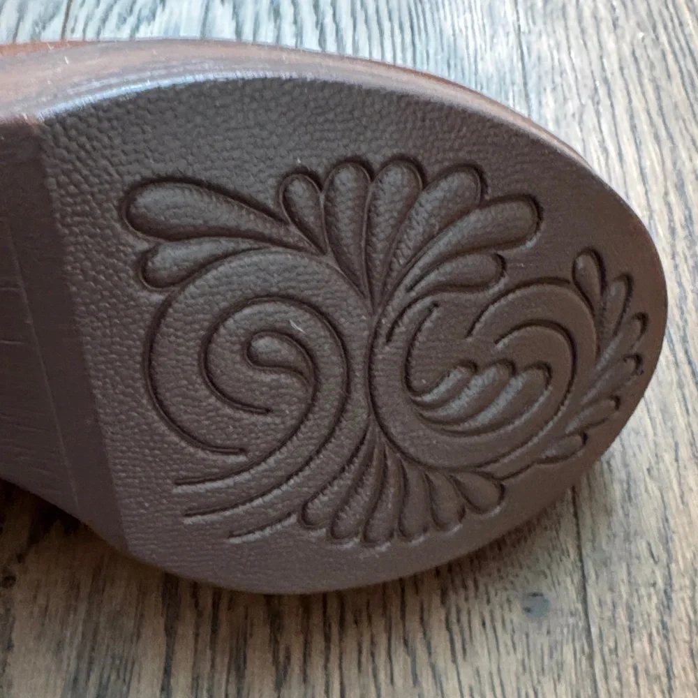 boc born Chestnut Brown Platform Ankle Boots 6 - Picture 7 of 9